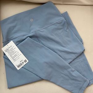 NWT lululemon Wunder Under Leggings